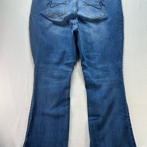 Women’s EST. 1946 Denim Classic Jeans Cut/Stitched Knees Size 20W - Picture 7 of 10